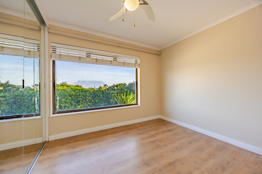 4 Bedroom Property for Sale in Flamingo Vlei Western Cape